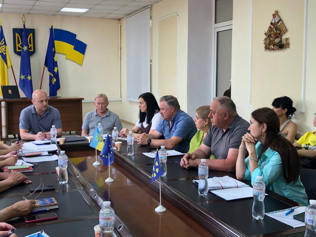 Сьогодні в Біляївській міській раді відбулась зустріч платників податків з керівником Головного управління ДПС в Одеській області Юрієм Гурським щодо проблемних питань з податкової тематики.