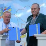Відгукнувшись на запрошення Біляївського міського голови Михайла Бухтіярова, до Біляївки днями завітав начальник Таврійської міської військової адміністрації Микола Різак та долучився до урочистих заходів з нагоди відзначення Дня Незалежності України.