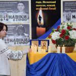 Сьогодні в Біляївському ліцеї №2 відкрили меморіальну дошку випускнику закладу Олександру Кречуну, Герою Біляївської громади, який захищав рідну державу, до останнього подиху залишаючись вірним сином України.